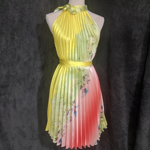 Multi colored summer dress - Picture 2 of 8